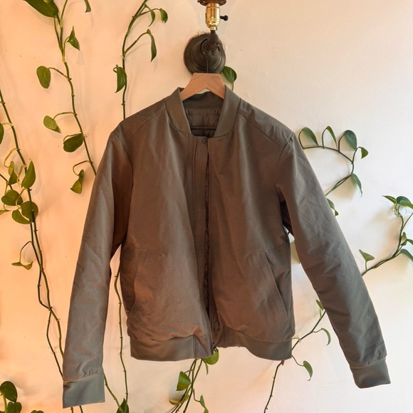 lululemon lab Ashta Bomber Jacket
Reversible | sz mens lg | army green - Picture 2 of 5